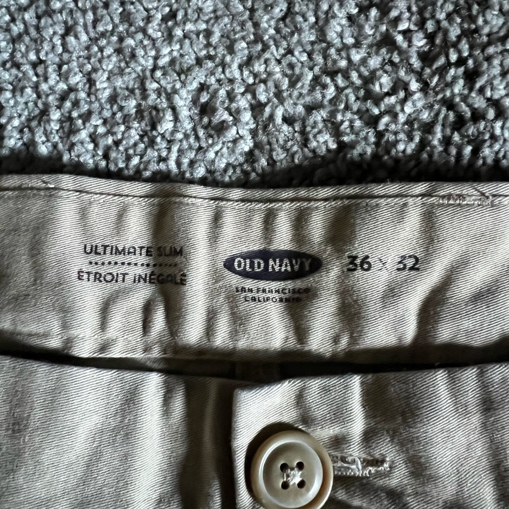 Old Navy Tan Chinos Classic Style